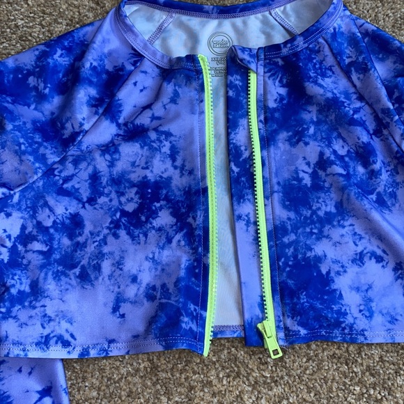Rash Guard Swim Top - Picture 10 of 11